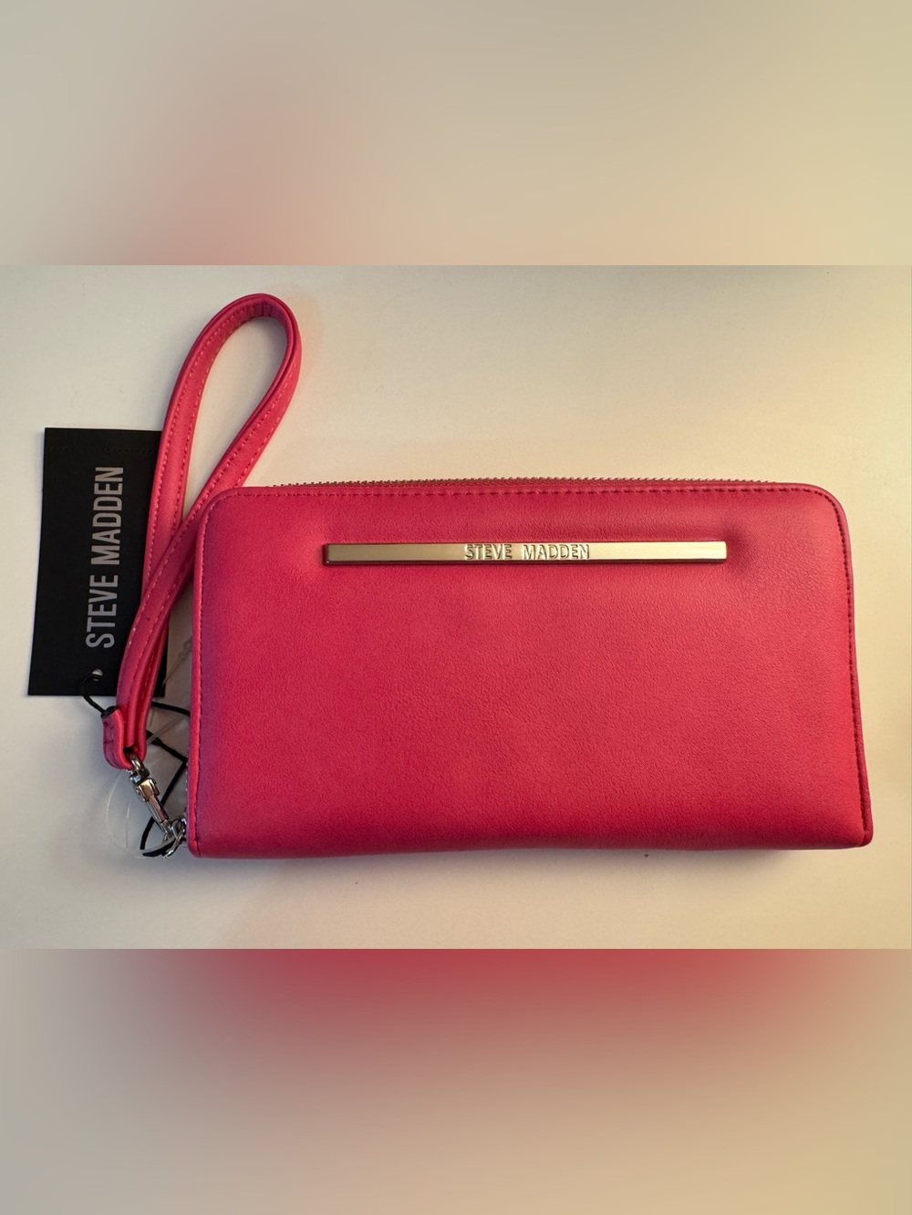 Steve Madden Hot Pink B Zippy Wallet Wristlet NWT